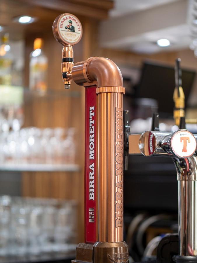 Blackbull Hotel Tarbolton Eksteriør billede