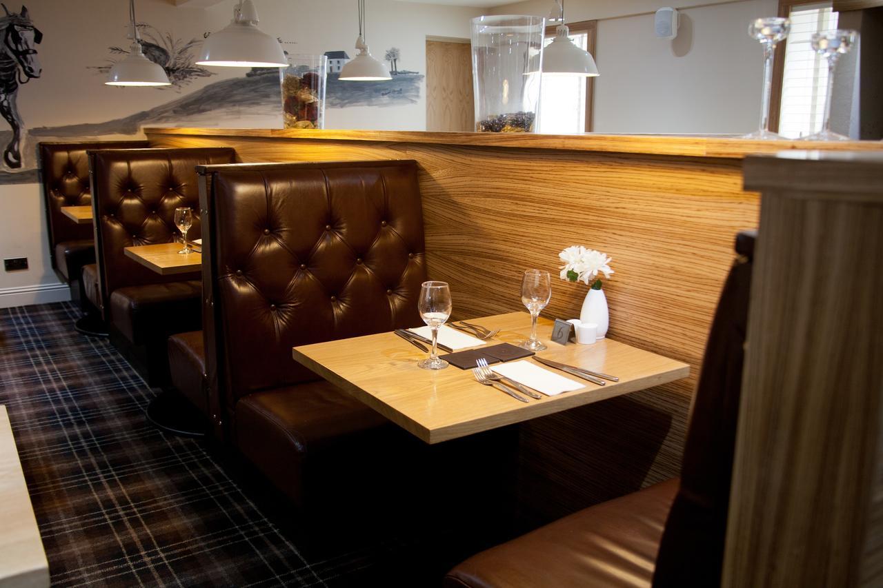 Blackbull Hotel Tarbolton Eksteriør billede