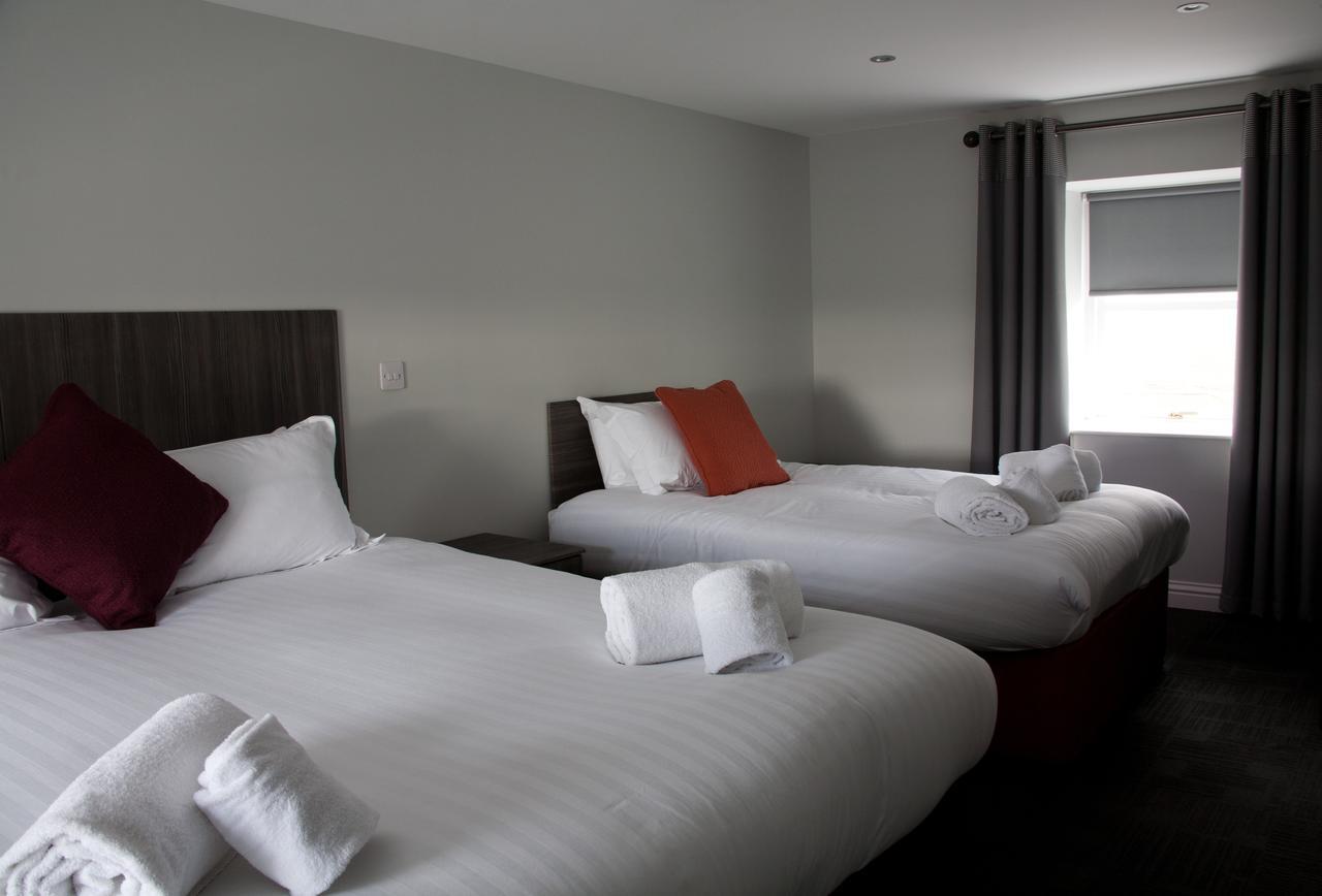 Blackbull Hotel Tarbolton Eksteriør billede